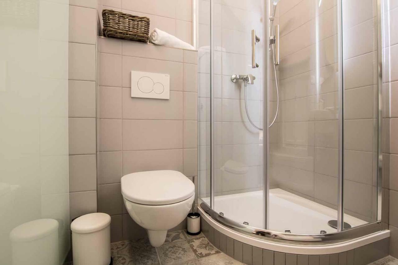 Apartment Place And Comfort