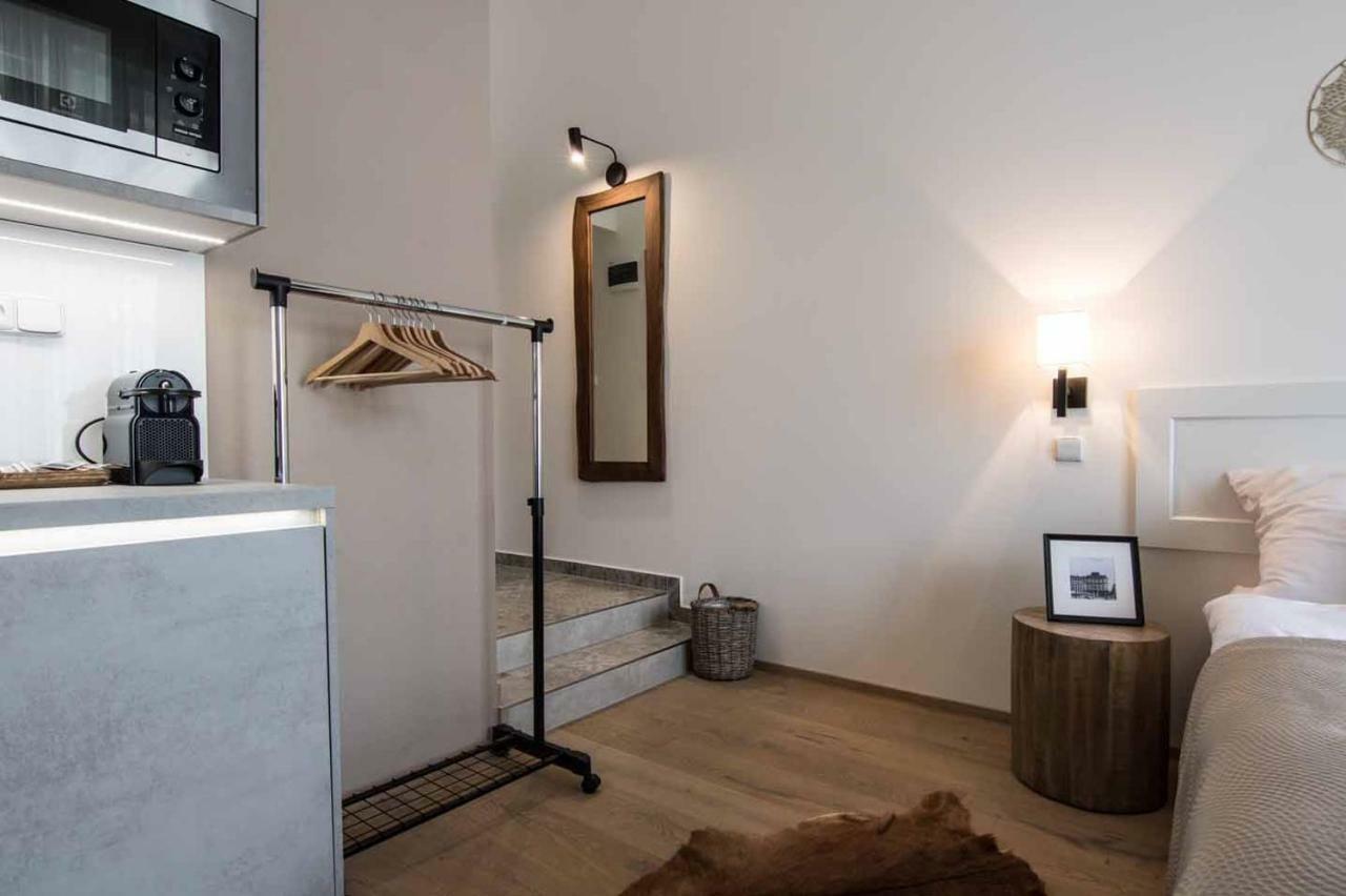 Apartment Place And Comfort