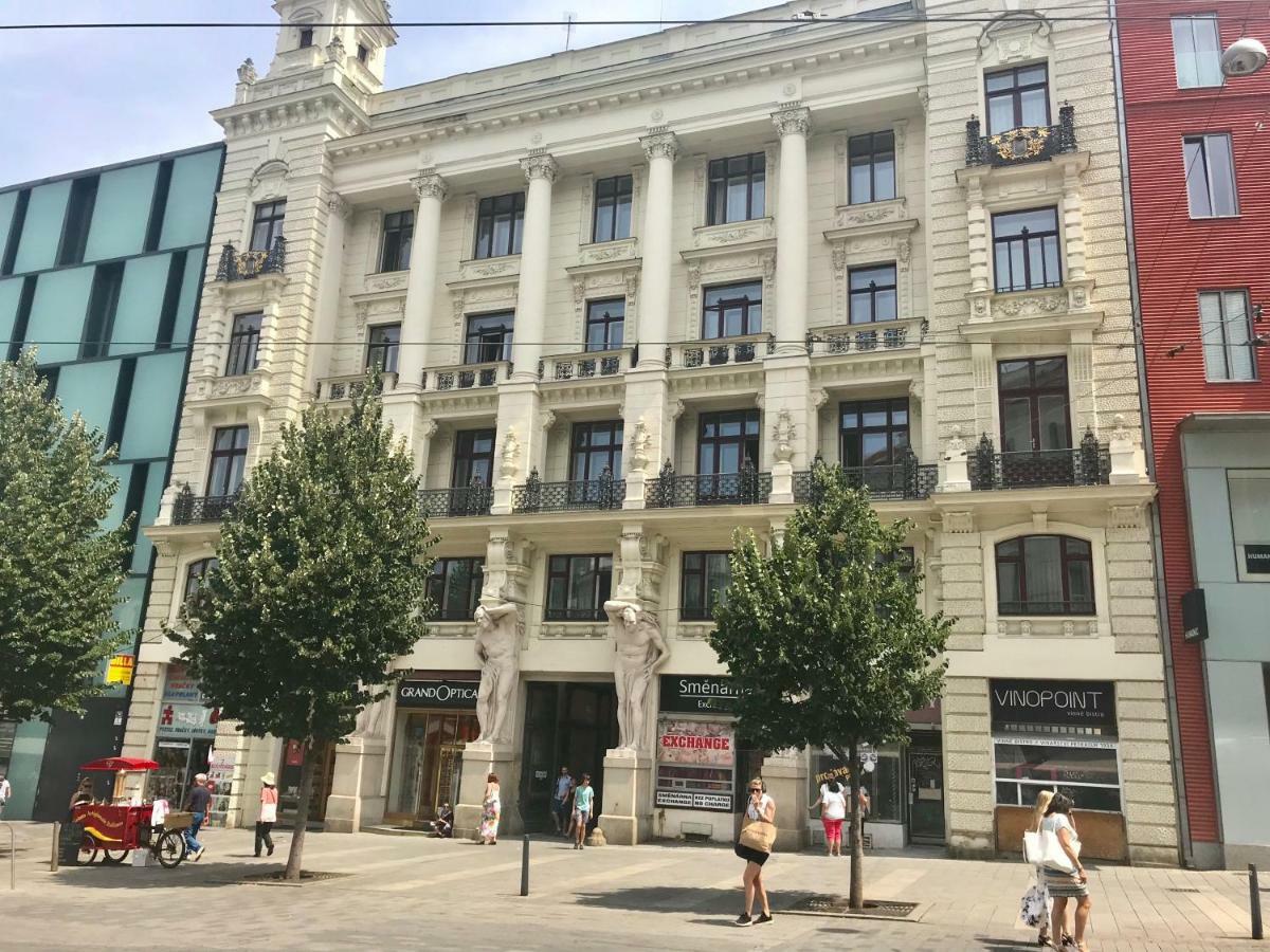 Place And Comfort Apartment Brno
